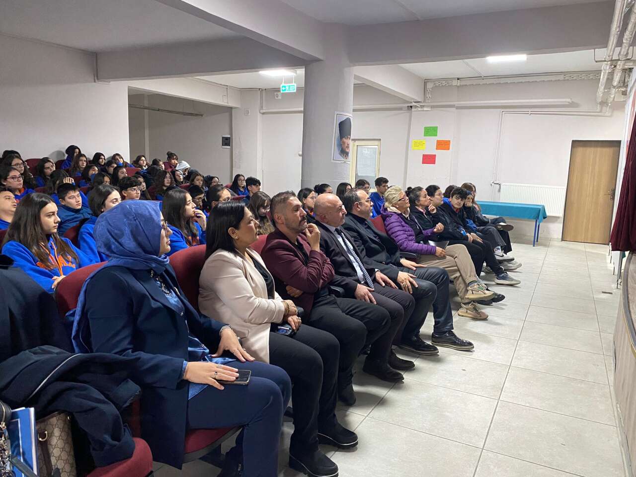 Gazi Anadolu Lisesi’nde Teknoloji Bağımlılığı ve CİMER Farkındalık Semineri 1